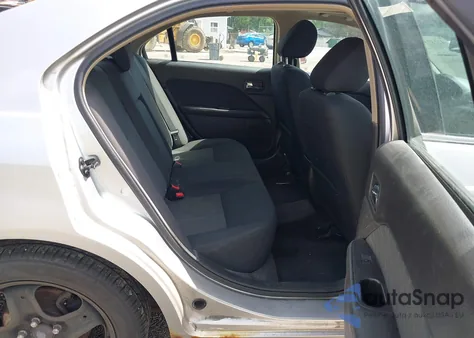 2011 Mercury Milan from USA, damaged, VIN 3MEHM0HA5BR602401